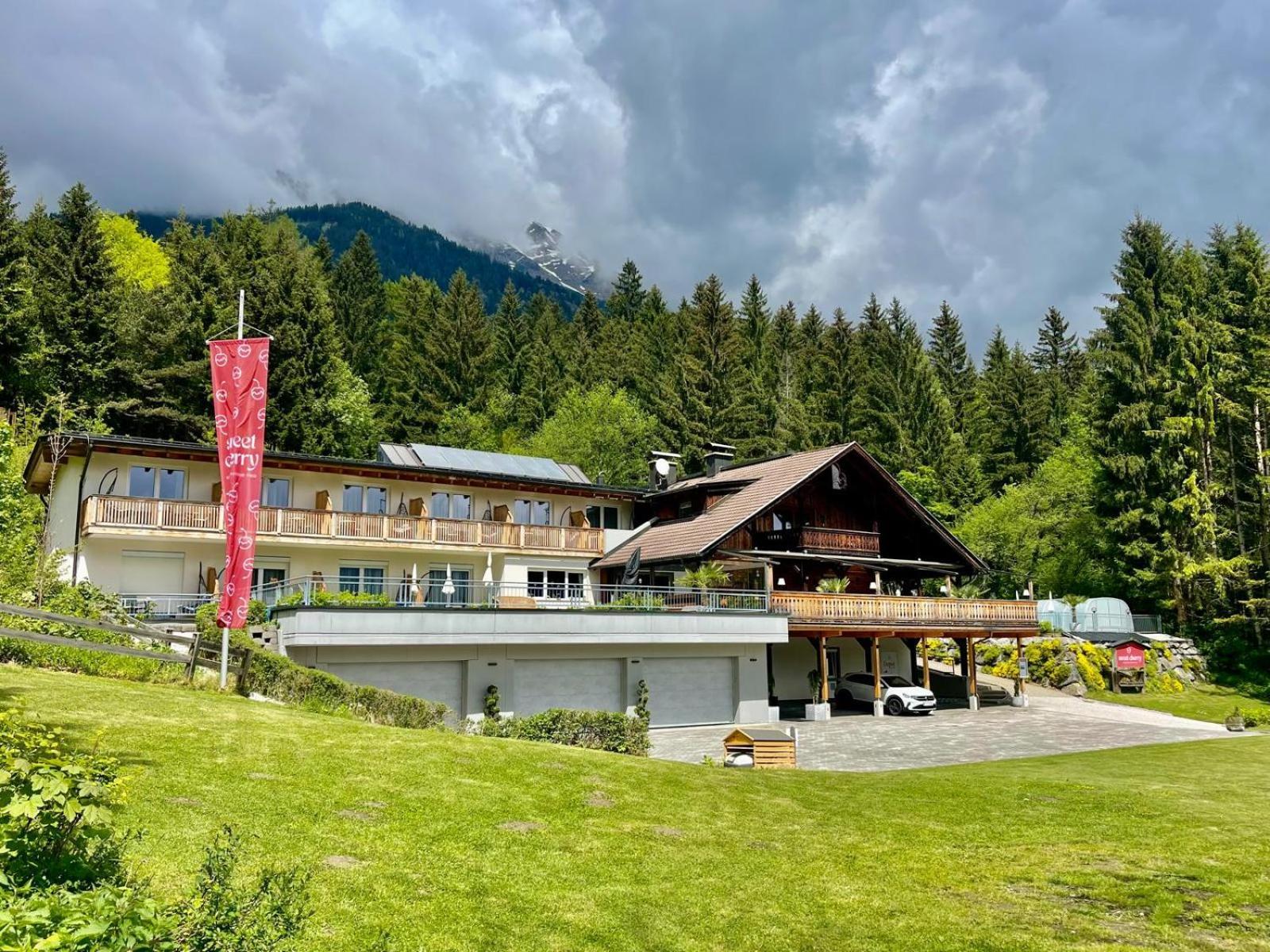 Sweet Cherry - Boutique & Guesthouse Tyrol Innsbruck Exterior foto